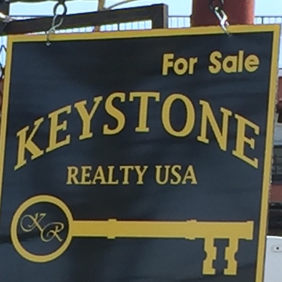 Profile Picture of Jane Jane (@levelonpoint1) on Poshmark