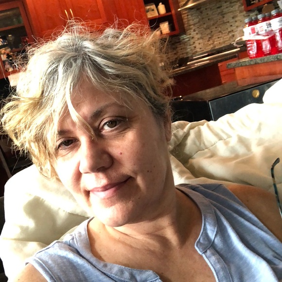 Profile Picture of Maxine Heller (@maniac3) on Poshmark