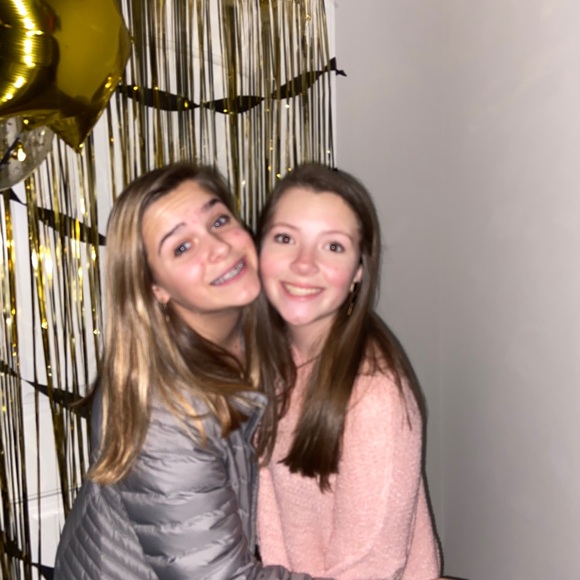 Profile Picture of Ava quinn Amey (@avaquinnamey) on Poshmark