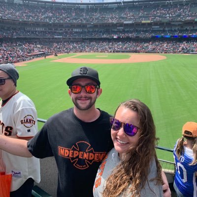 Profile Picture of A M B E R (@aharrod92) on Twitter