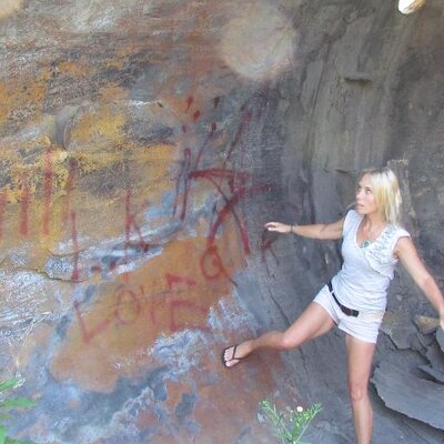 Profile Picture of robin pulsifer (@avantgardeandme) on Twitter