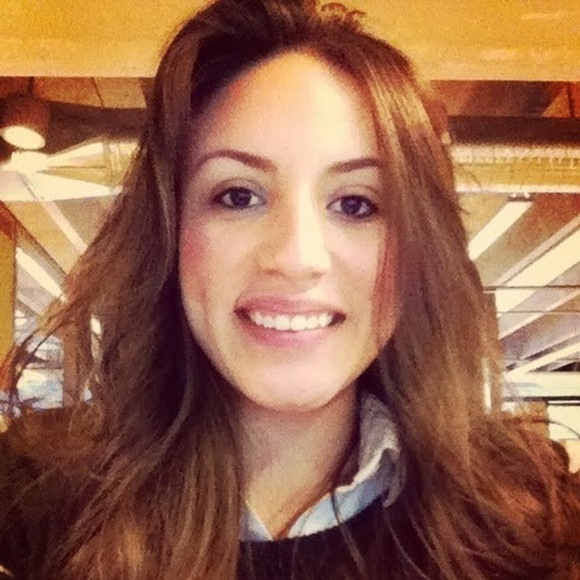 Profile Picture of Alannah Blizzard (@ablizzzard) on Poshmark