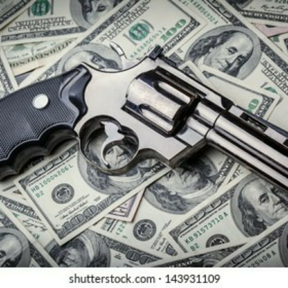 Profile Picture of Gary Mitchell (@gmitch93) on Poshmark