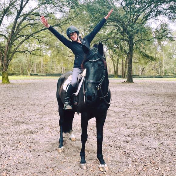 Profile Picture of Jessica Breitner (@j47504) on Poshmark