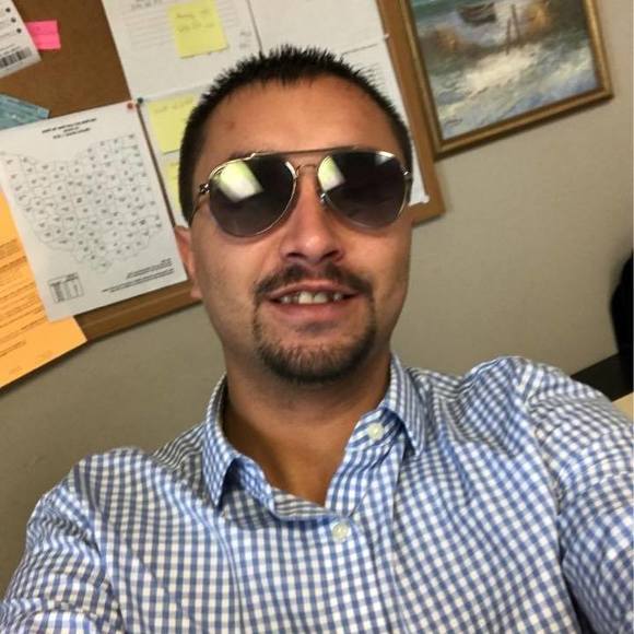 Profile Picture of Zachary Rivera (@zacharyriver817) on Poshmark