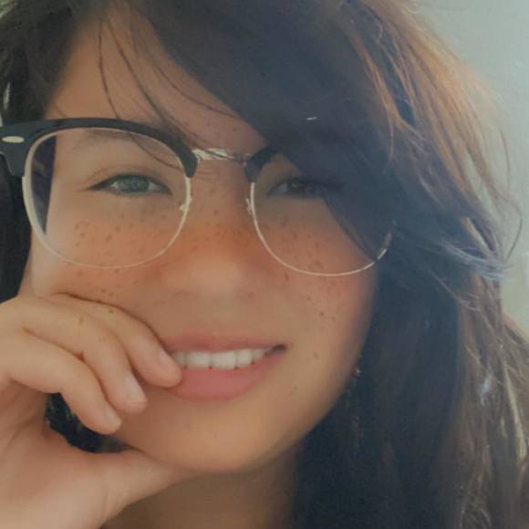 Profile Picture of Keely Clairmont (@keelycmont) on Poshmark