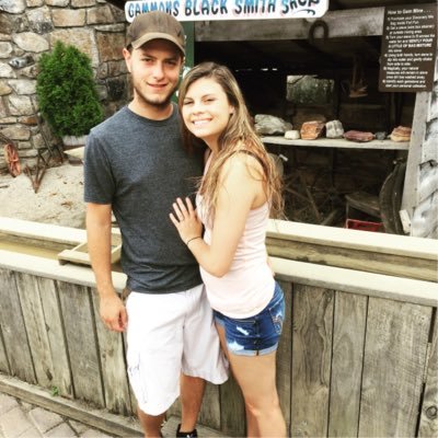 Profile Picture of Jenna ⚓️ (@JennaKeller9) on Twitter