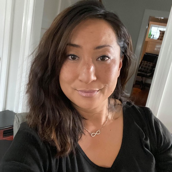 Danielle Otterspoor ranocchia - Poshmark Profile Picture of Danielle Otterspoor ranocchia (@danielleottersp) on Poshmark