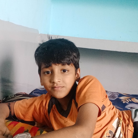 Profile Picture of Hamza Hamza (@hh3678653) on Poshmark