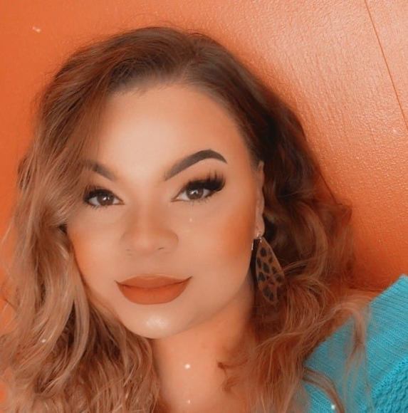 Profile Picture of Samantha Baxley (@samanthat1446) on Poshmark
