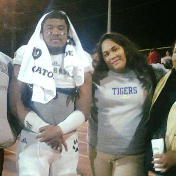 Profile Picture of Tongaemosi Tongaofa (@ttongaofa) on Poshmark