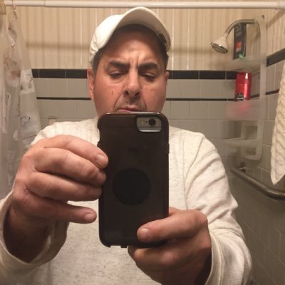 Profile Picture of Michael J Rainone (@rainone_j) on Twitter