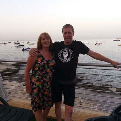 Profile Picture of Tracy Lesley Cross (@tracylesley) on Twitter