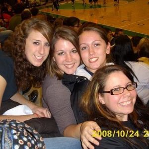 Profile Picture of Laura Mcbride (@oatmealisgood) on Myspace