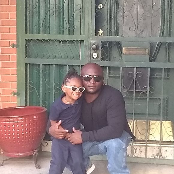 Profile Picture of Tommy Yates (@tommyyates) on Poshmark