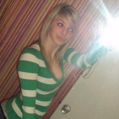 Profile Picture of Amanda Weems (@AmandaWeemss) on Twitter