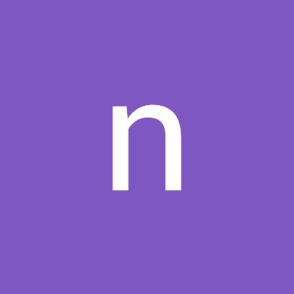 Profile Picture of Nicole Janucik (@nicolejanucik) on Poshmark