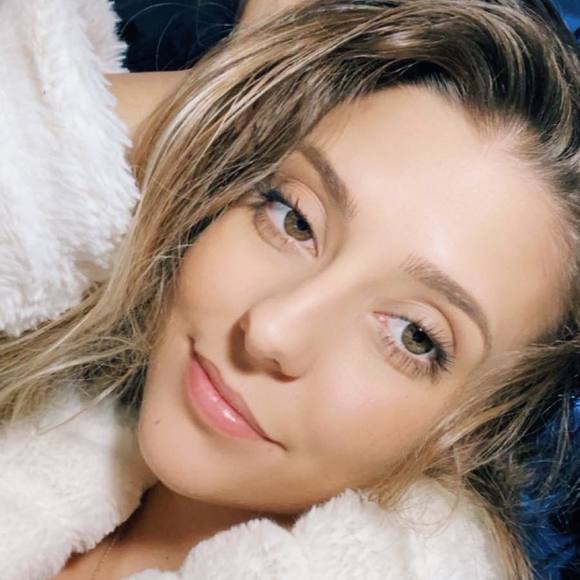 Profile Picture of Ashley Ferencz (@ashley_ferencz) on Poshmark