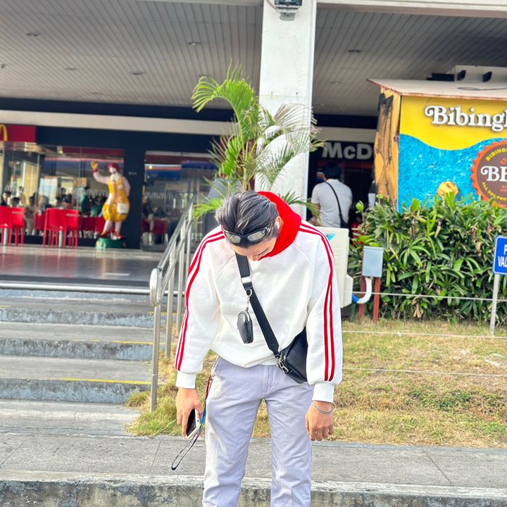 Profile Picture of Maky (@markgile1) on Tiktok