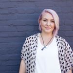 Profile Picture of Jenna Gable (@oilandwatermama) on Instagram