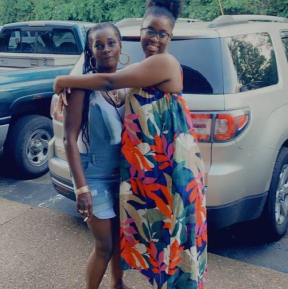 Profile Picture of Candacy Petty (@nothingepic) on Poshmark