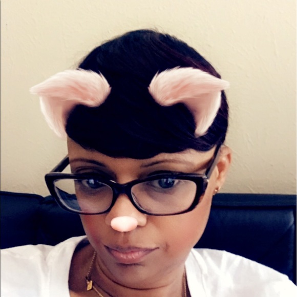 Profile Picture of Melanie Potts (@mrpotts3) on Poshmark