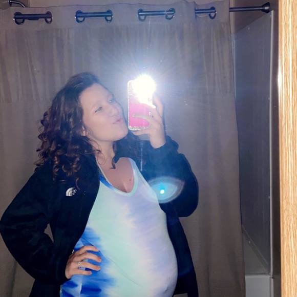 Profile Picture of Whitney Hook (@whitnoel14) on Poshmark