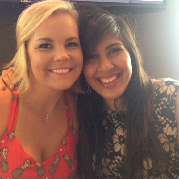 Profile Picture of Hannah Uthoff (@hannahuthoff) on Poshmark