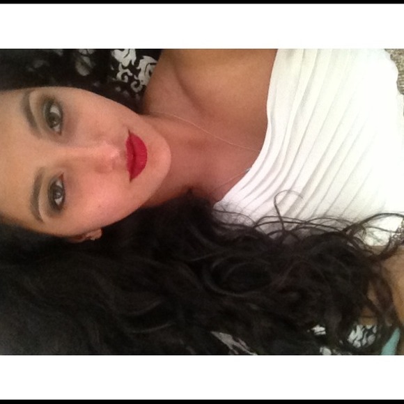 Profile Picture of Tiffany Praimnath (@infiniti_) on Poshmark