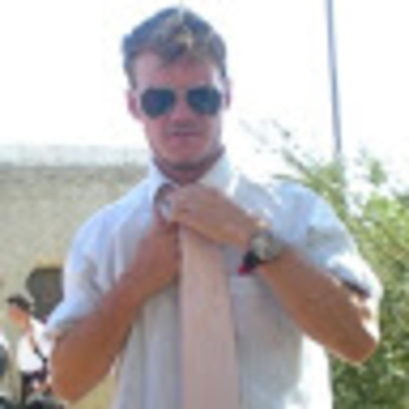 Profile Picture of Matthew Walleser (@matthewwalleser) on Poshmark