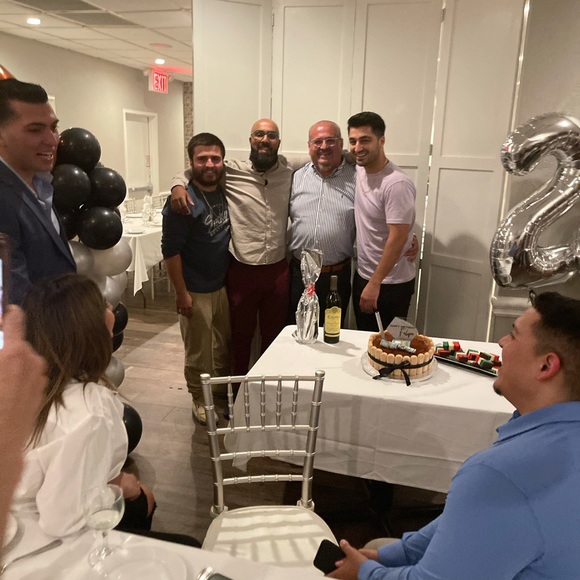 Profile Picture of Angelica Giangano (@a_giangano) on Poshmark