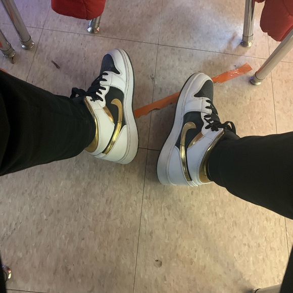 Profile Picture of Dwayne Pough (@dwaynepough) on Poshmark