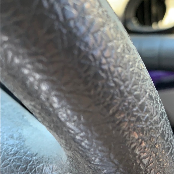 Profile Picture of Angelo K (@angelokako) on Poshmark