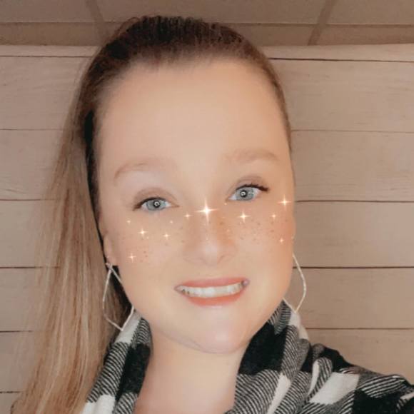 Profile Picture of Jes Scafidi (@jls0318) on Poshmark