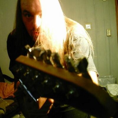 Profile Photo of Russell Wright (@aceintheholes) on Twitter