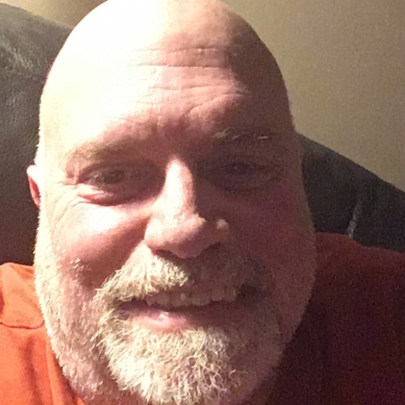 Profile Picture of Barry Valentino (@techsong) on Poshmark