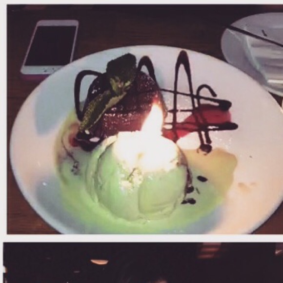 Amrit Kaur - Poshmark Profile Picture of Amrit Kaur (@ak927) on Poshmark