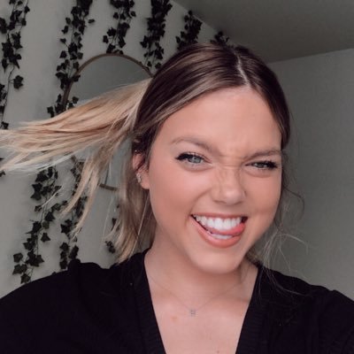 Profile Picture of Holly DeCamp (@holly_decamp) on Twitter