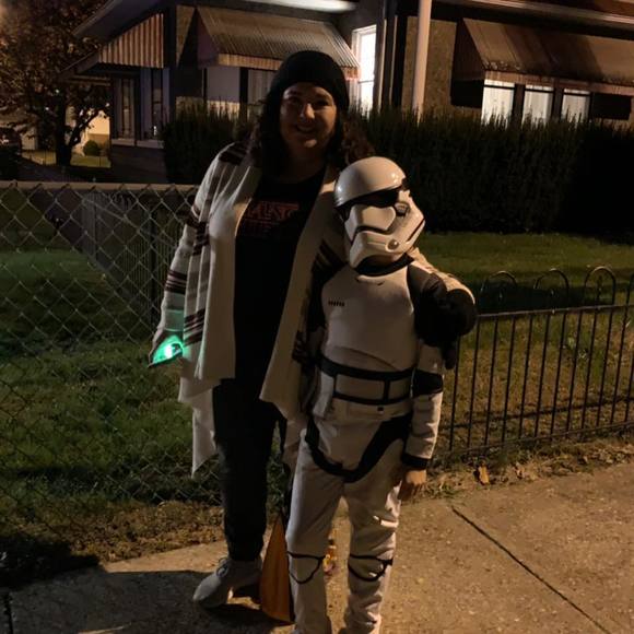 Profile Picture of Stacey Kasun (@sykasun) on Poshmark