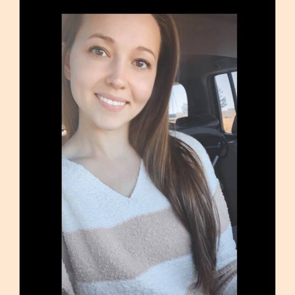 Profile Picture of Brittany Eldridge (@britt2001709) on Poshmark