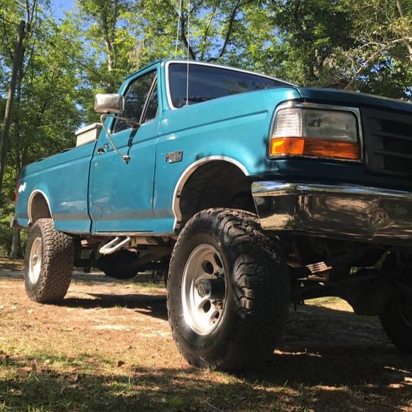 Profile Picture of James Hay (@jameshay811) on Poshmark