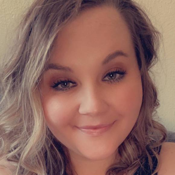 Profile Picture of Krystal Clark (@kdclark1205) on Poshmark