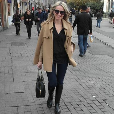 Profile Picture of YOLANDA THEODORE (@YolandaIrisKay) on Twitter