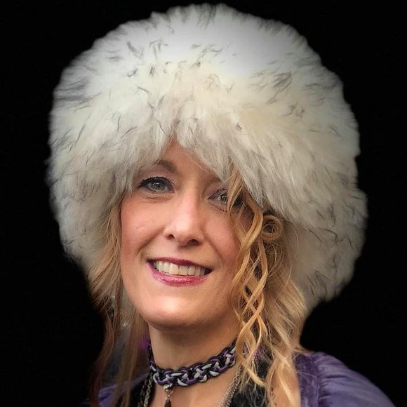 Profile Picture of Gaelle Piorkowski (@violetdragon) on Poshmark