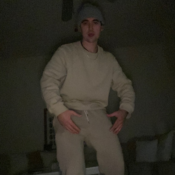 Profile Picture of Nicholas Costa (@nickcosta08) on Poshmark