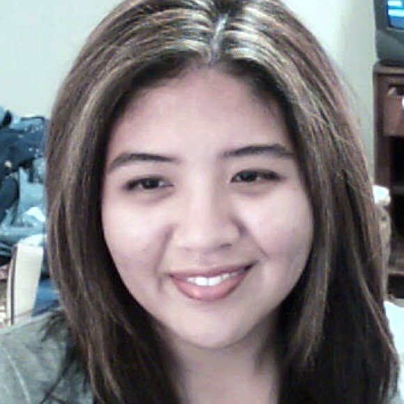 Profile Picture of Mariko Searing (@fearlessbunny) on Poshmark
