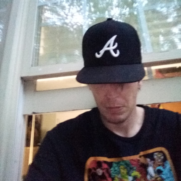 Profile Picture of Andrew Barbaree (@andrew_barbaree) on Poshmark