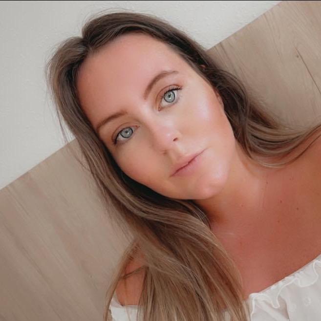 Fiona Craig - Tiktok Profile Picture of Fiona Craig (@@fionacraig11) on Tiktok