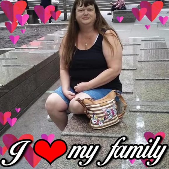 Profile Picture of Cheryl Simon (@skippybutter) on Poshmark