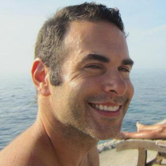 Profile Picture of Todd Goozh (@toddgoozh) on Poshmark